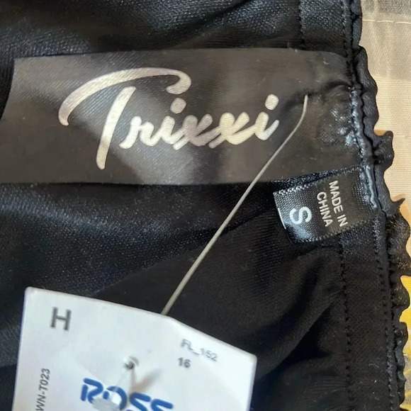 Trixxi Strapless mini dress size small NWT - Picture 7 of 7